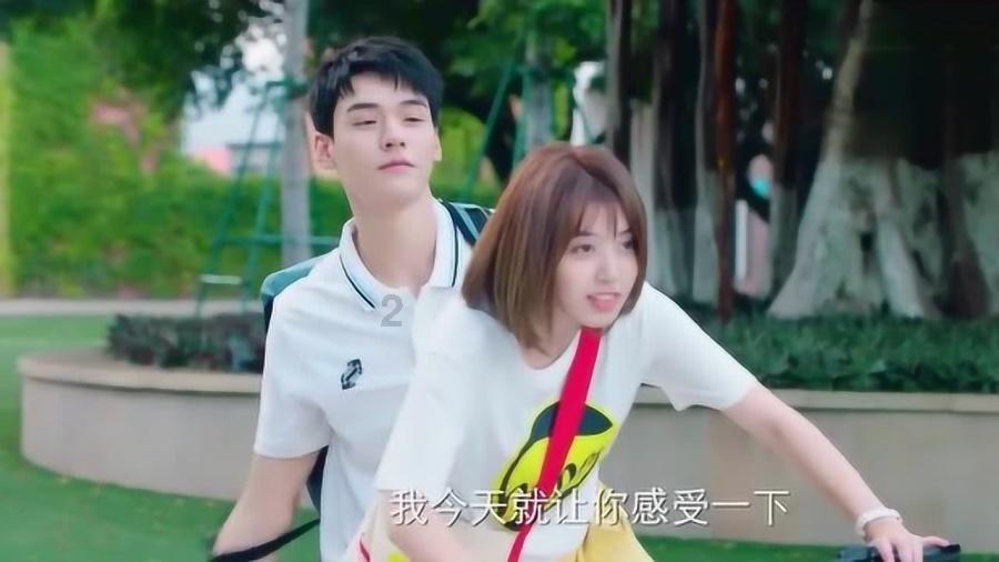 分手后，前女友彻底跟我断绝了联系，可我却总是想起她，该怎么办？游戏画面